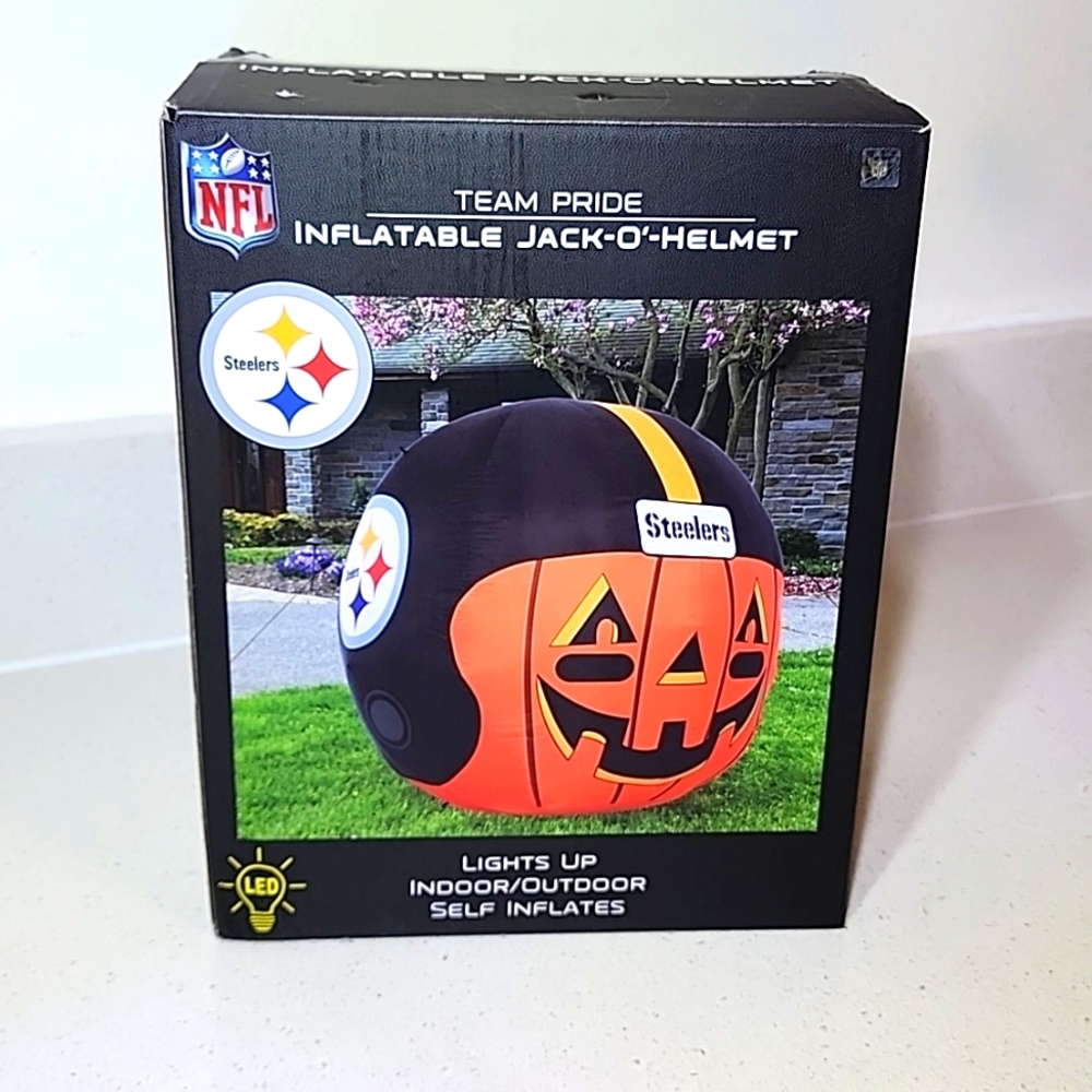 NFL Steelers Inflatable Jack-O- Helmet  New in Box
